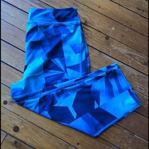 Champion crop leggings. Size S